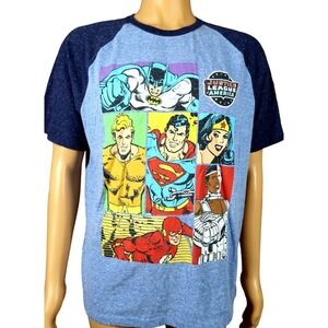 DC Comics T Shirt Size L Justice League Of America Batman Aquaman Superman Flash